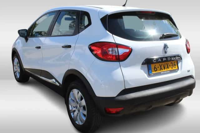 Renault Captur (2014) thumbnail 4