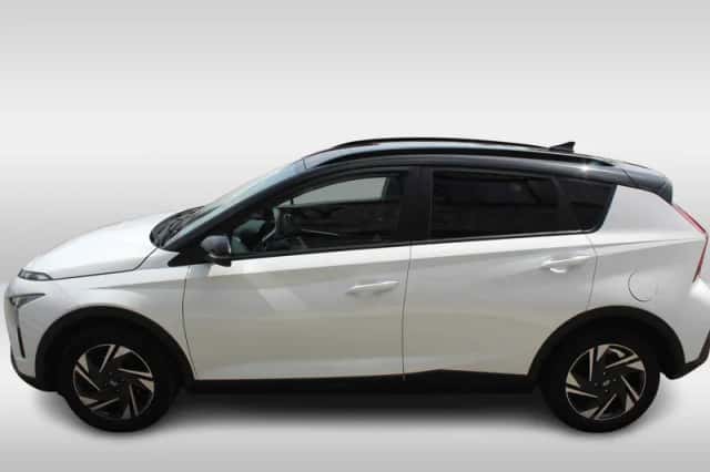 Hyundai Bayon (2022) thumbnail 3