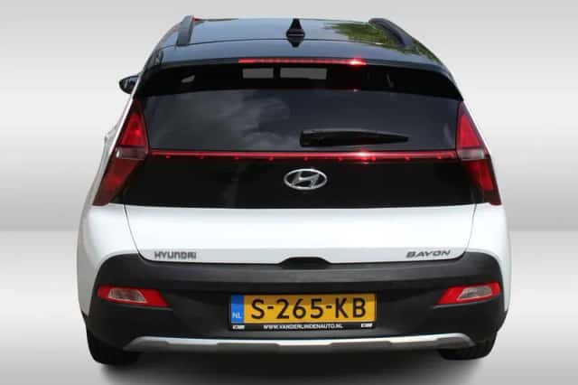 Hyundai Bayon (2022) thumbnail 5