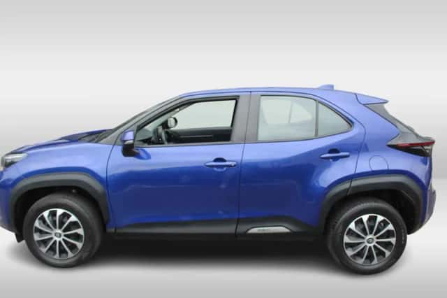 Toyota Yaris Cross (2024) thumbnail 3