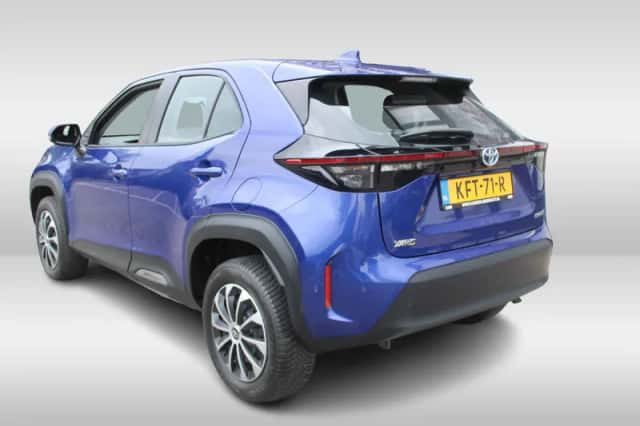 Toyota Yaris Cross (2024) thumbnail 4