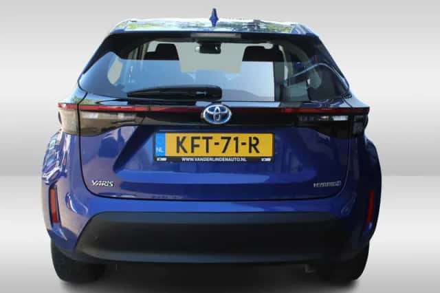 Toyota Yaris Cross (2024) thumbnail 5