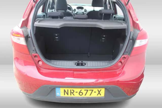 Ford Ka+ (2017) thumbnail 6