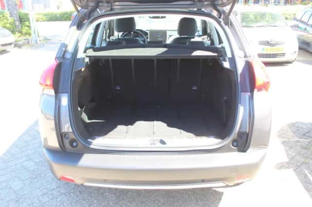 Peugeot 2008 (2013) thumbnail 6