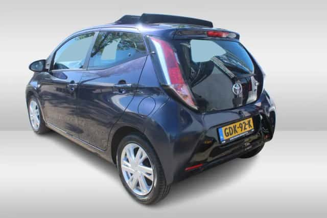 Toyota Aygo (2015) thumbnail 4