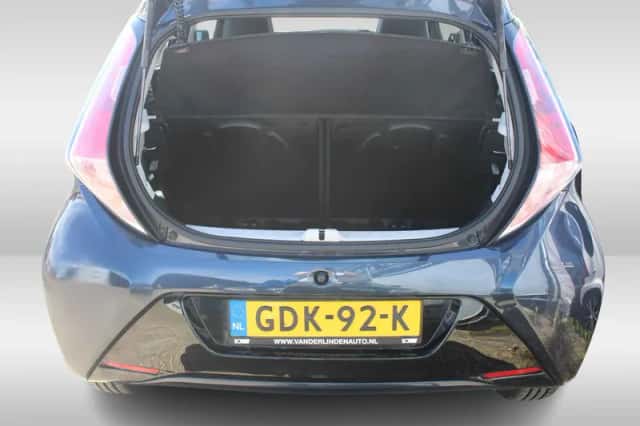 Toyota Aygo (2015) thumbnail 6