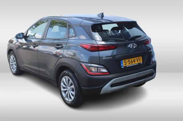 Hyundai Kona (2021) thumbnail 4