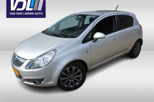 Opel Corsa (2010) thumbnail 1