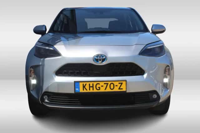 Toyota Yaris Cross (2024) thumbnail 2