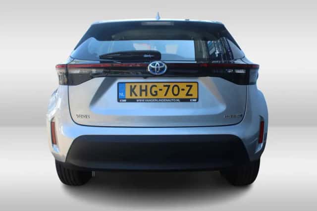 Toyota Yaris Cross (2024) thumbnail 5