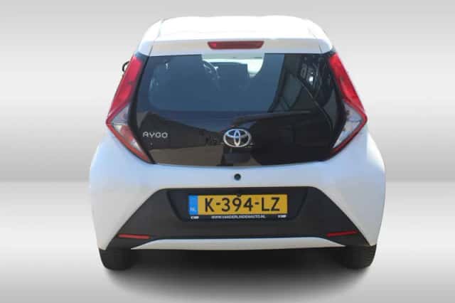 Toyota Aygo (2020) thumbnail 5