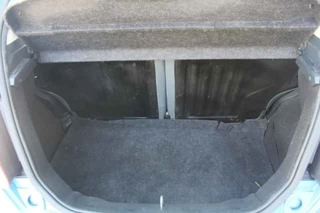 Ford Ka (2010) thumbnail 6