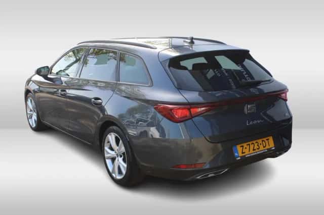 SEAT Leon Sportstourer (2021) thumbnail 4