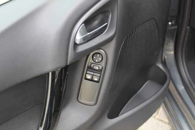 Citroën C3 (2016) thumbnail 6