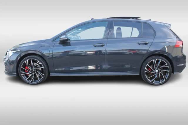 Volkswagen Golf (2021) thumbnail 3