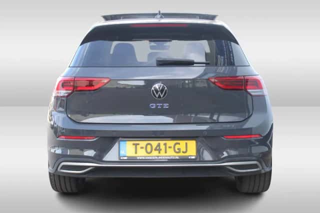 Volkswagen Golf (2021) thumbnail 5