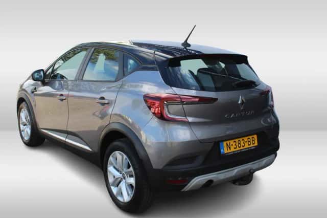 Renault Captur (2021) thumbnail 4
