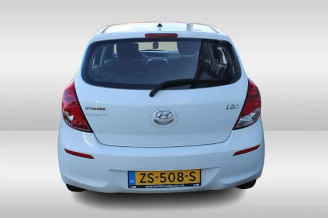 Hyundai i20 (2012) thumbnail 5
