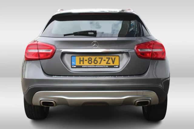 Mercedes-Benz GLA-Klasse (2016) thumbnail 6