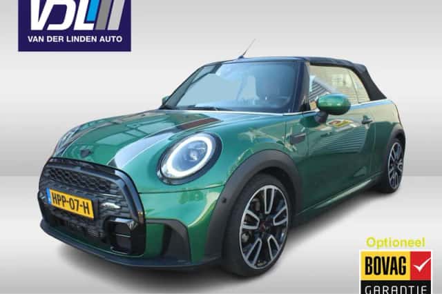 MINI Cooper (2023) thumbnail 1