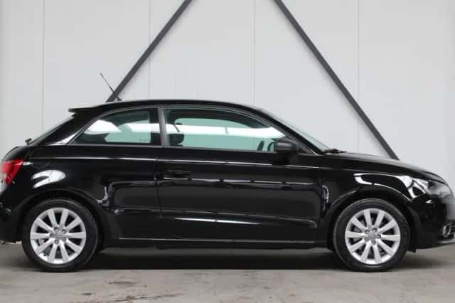 Audi A1 (2011) thumbnail 6