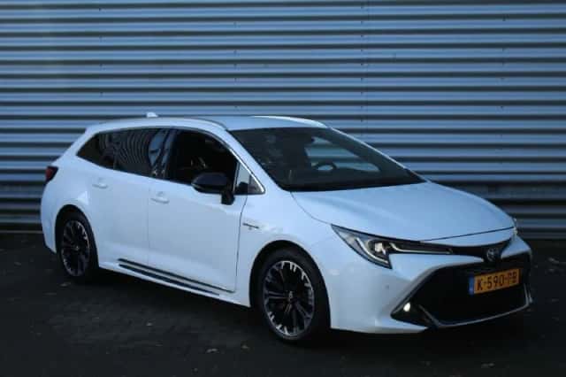 Toyota Corolla (2021) thumbnail 3