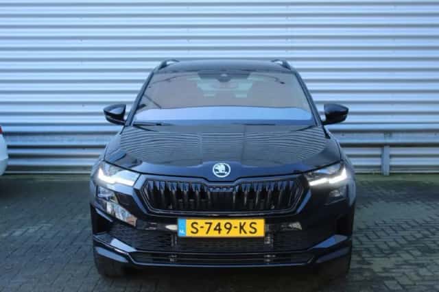 Škoda Karoq (2023) thumbnail 2