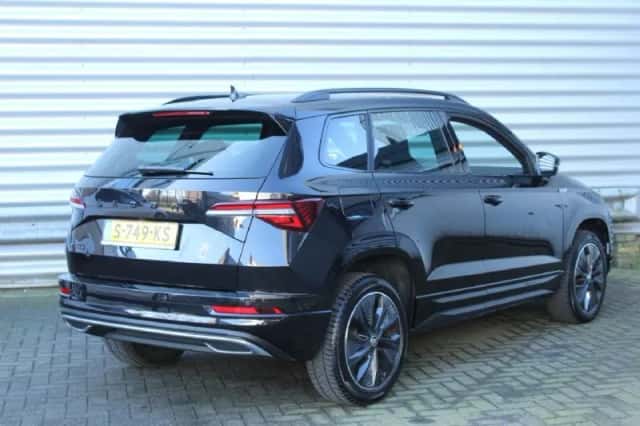 Škoda Karoq (2023) thumbnail 3