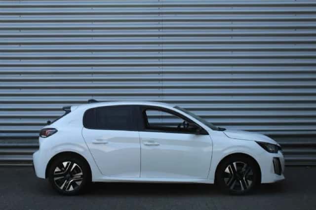Peugeot 208 (2024) thumbnail 4