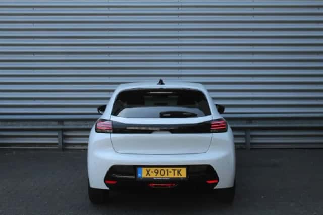 Peugeot 208 (2024) thumbnail 5