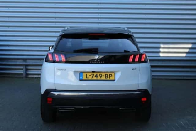 Peugeot 3008 (2021) thumbnail 6