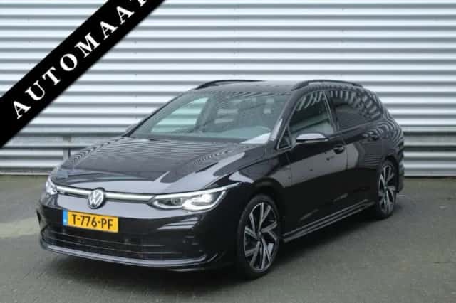 Volkswagen Golf (2023) thumbnail 1