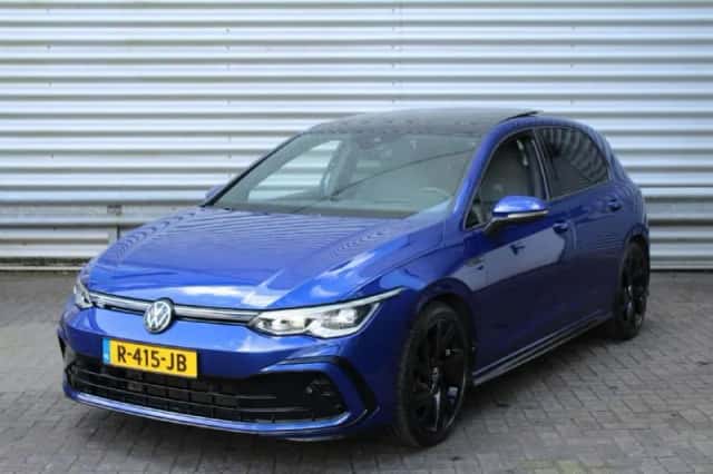 Volkswagen Golf (2021) thumbnail 1