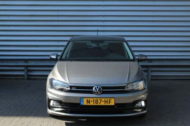 Volkswagen Polo (2021) thumbnail 2