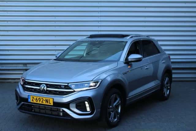 Volkswagen T-Roc (2023) thumbnail 1