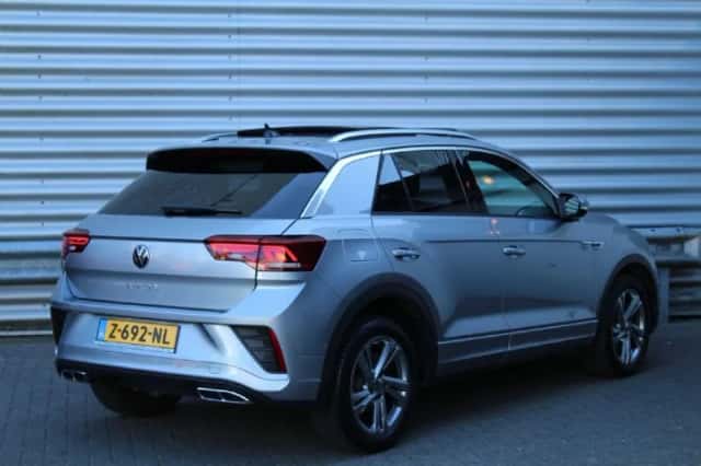 Volkswagen T-Roc (2023) thumbnail 5