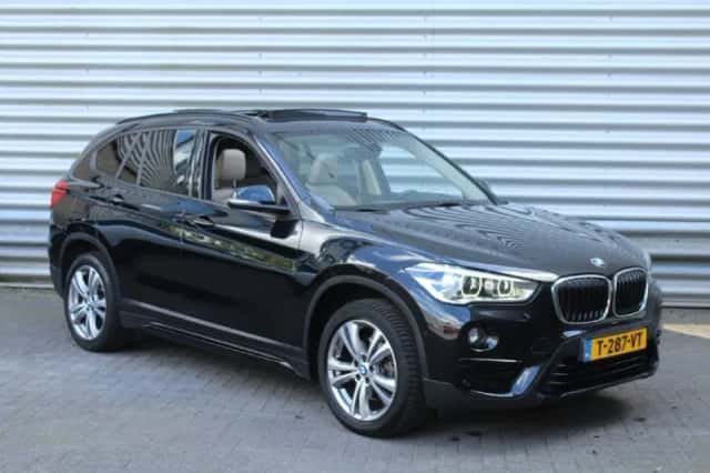 BMW X1 (2018) thumbnail 3