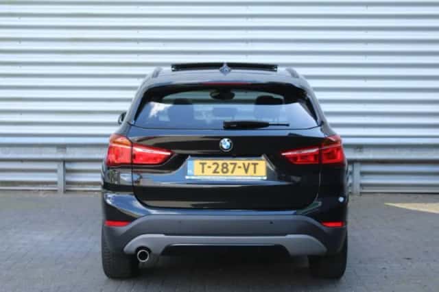 BMW X1 (2018) thumbnail 6