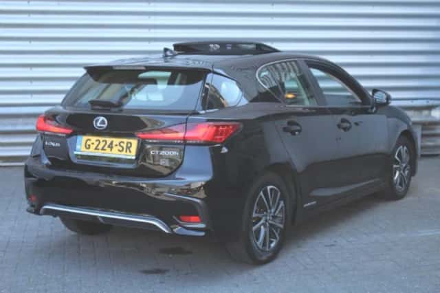 Lexus CT (2020) thumbnail 5