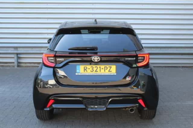 Toyota Yaris (2022) thumbnail 6