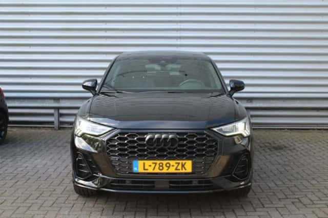 Audi Q3 Sportback (2020) thumbnail 2