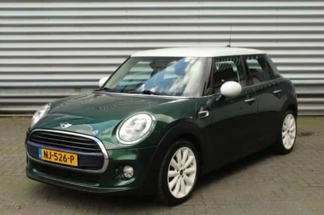 MINI Cooper (2017) thumbnail 1