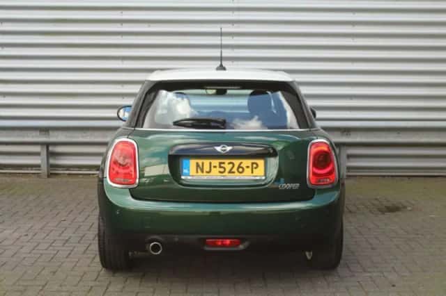 MINI Cooper (2017) thumbnail 6