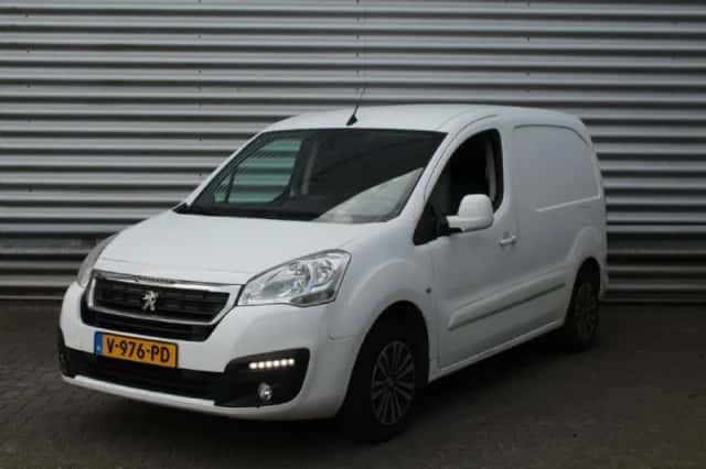Peugeot Partner (2018) thumbnail 1