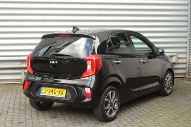 Kia Picanto (2023) thumbnail 5