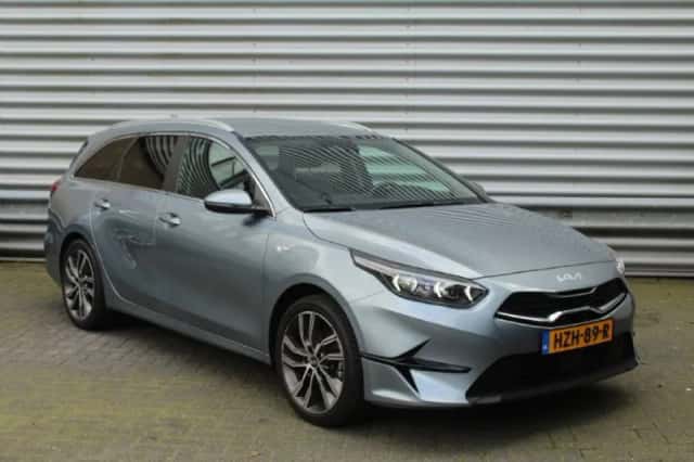 Kia Ceed (2025) thumbnail 3
