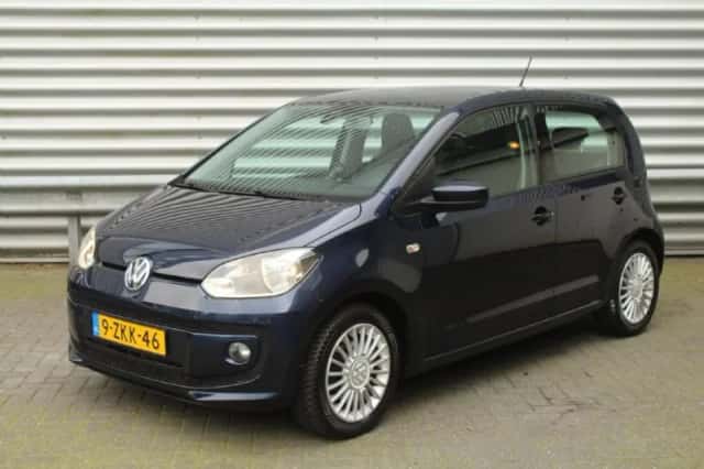 Volkswagen Up! (2015) thumbnail 1
