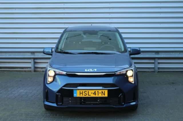 Kia Picanto (2025) thumbnail 2