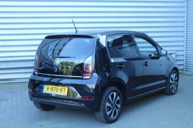 Volkswagen Up! (2022) thumbnail 5