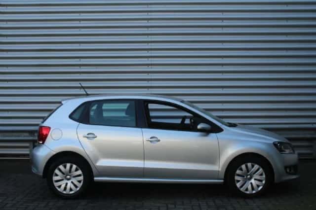 Volkswagen Polo (2011) thumbnail 4